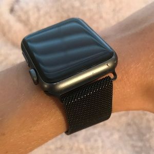40mm space black milanese loop